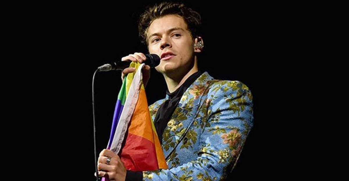 Harry Styles muestra de nuevo su apoyo a la comunidad LGTB