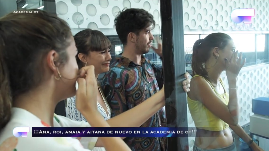Amaia, Aitana, Ana Guerra y Roi rompen a llorar al volver a la academia de 'OT 2017'