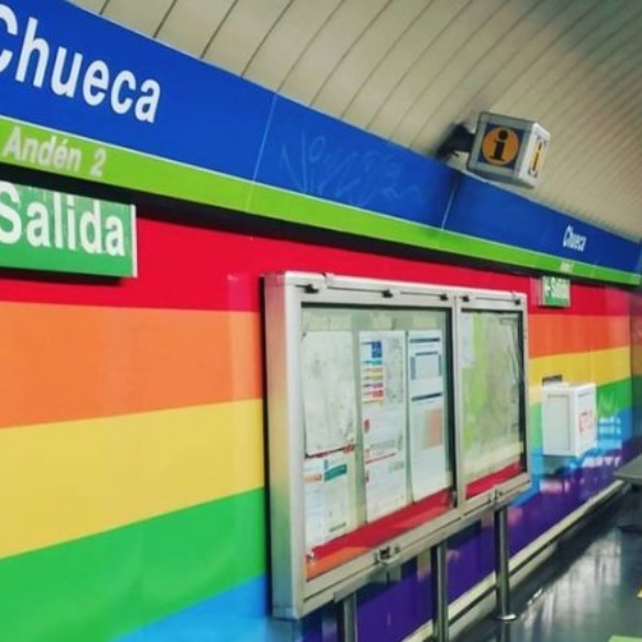 La estación de Chueca se volverá a teñir de arcoíris en su metro