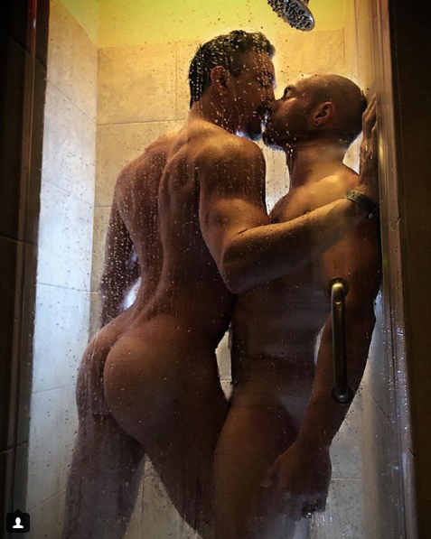 La pareja gay más exhibicionista de Instagram: "Nos pone que la gente nos vea"