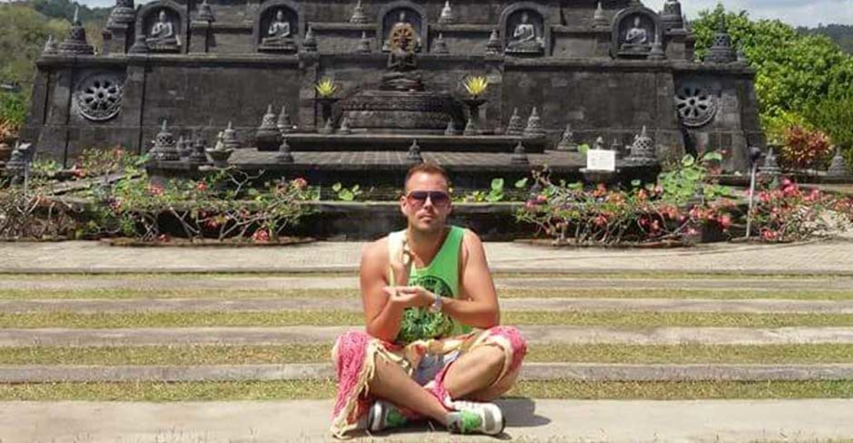 Jordi Añón nos descubre los secretos de Bali, un oasis LGTBI en Indonesia