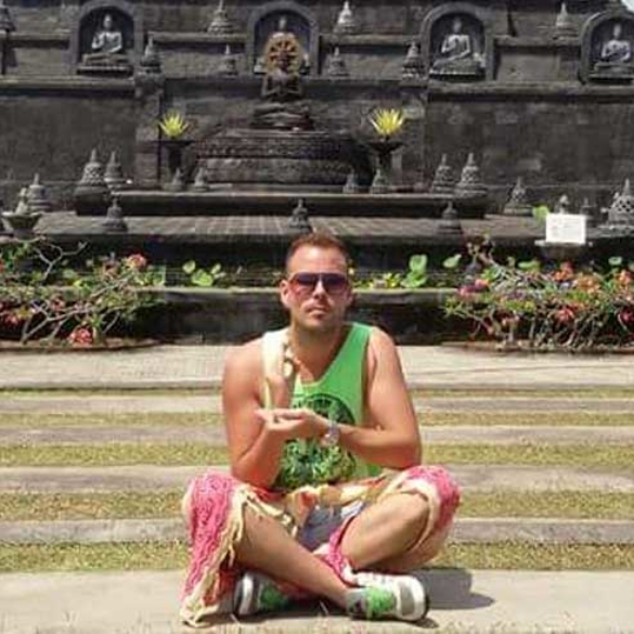 Jordi Añón nos descubre los secretos de Bali, un oasis LGTBI en Indonesia