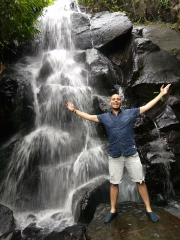 Jordi Añón nos descubre los secretos de Bali, un oasis LGTBI en Indonesia