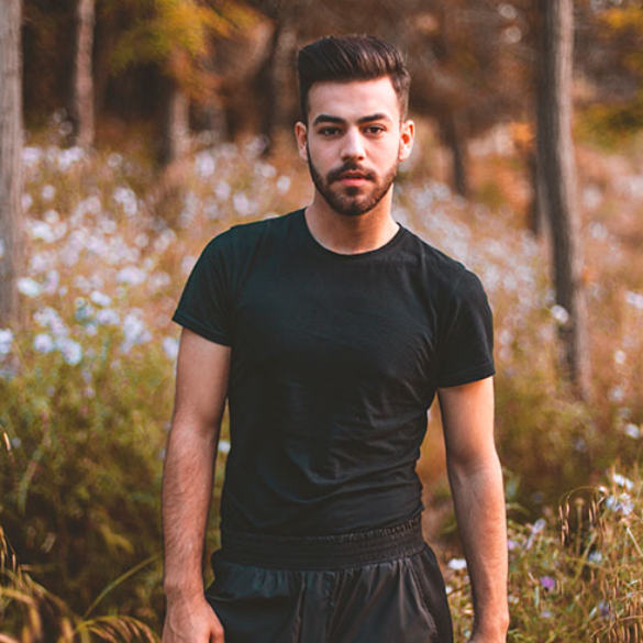 Agoney: “Las mayores críticas me las llevo por parte del colectivo LGTB”