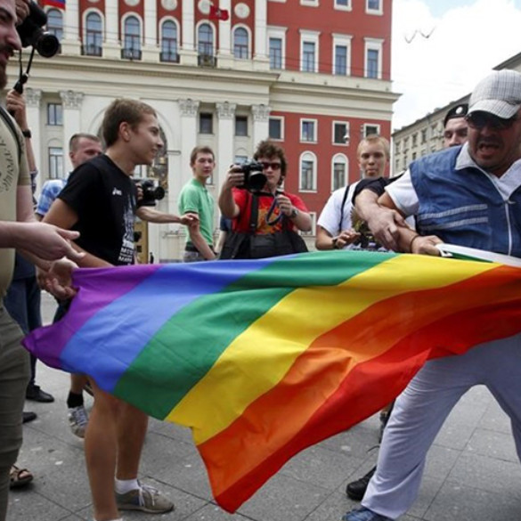 La Ley rusa contra la Propaganda Homosexual borra a la comunidad LGTBI de la literatura del país