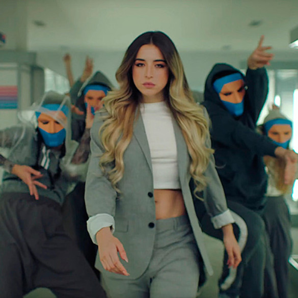 Lola Índigo lanza el vídeo de 'Fuerte', la nueva sintonía de 'Fama, a bailar'