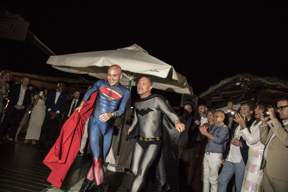 El gran baile de Superman y Batman