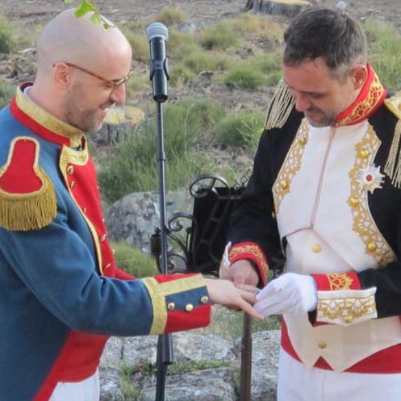 Bodas gays por San Valentín: José y Ángel se casaron al 'estilo Alfonso XIII'