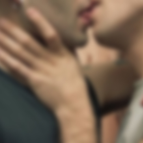 Escupen a una pareja gay por besarse en Barcelona
