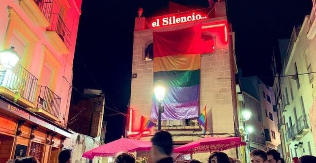 El activista Pablo Iglesias sufre una agresión homófoba al grito de "Viva España"
