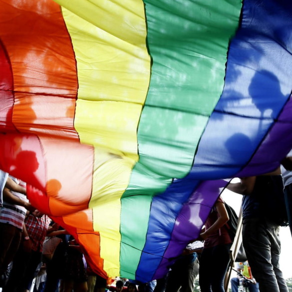 Tres jóvenes sufren una agresión homófoba en Cáceres