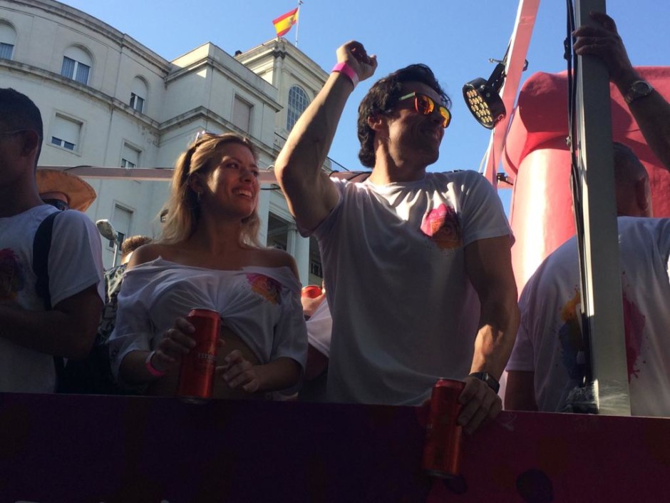 La carroza Instax & Shangay arrasó en el Pride de Barcelona