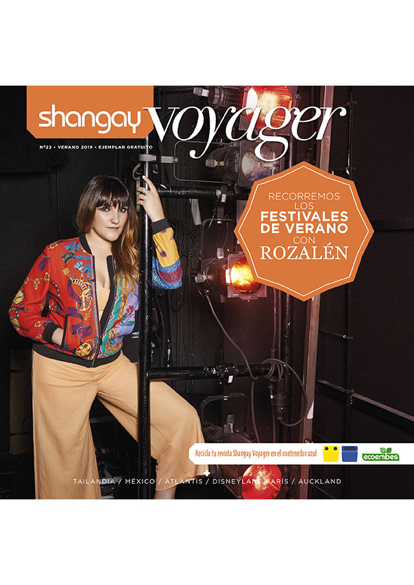 Portada de la revista Shangay Voyager 22