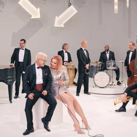 Pink Martini, el glamour rosa regresa este verano