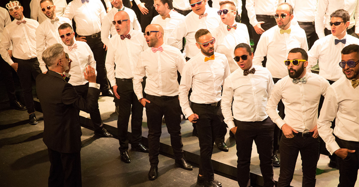 El Coro de Hombres Gays de Madrid canta por los derechos LGTBI+