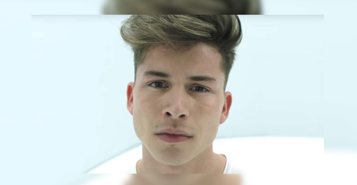 Raoul Vázquez ('OT 2017') se desmelena en el estreno de su single