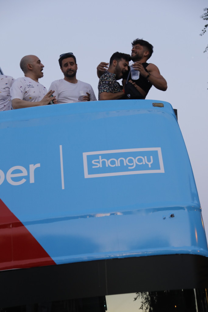 Los mejores momentos de nuestra carroza Uber & Shangay