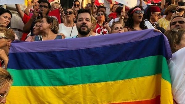 Munir Baatur, el primer candidato a la presidencia de Túnez abiertamente gay
