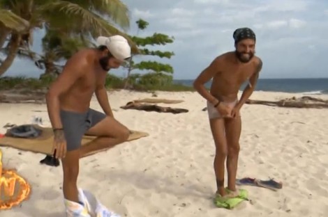 Omar y Fabio se despiden de 'Supervivientes' desnudos