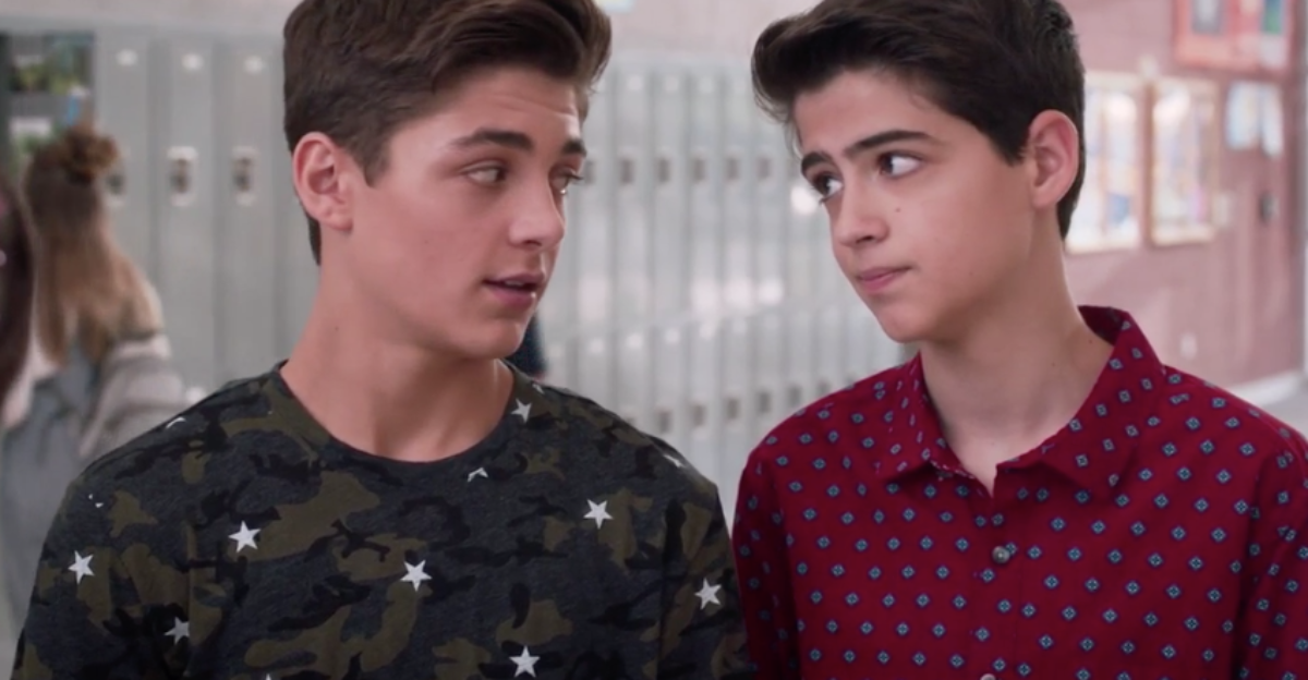 La primera pareja gay de Disney Channel llega a la serie 'Andi Mack'