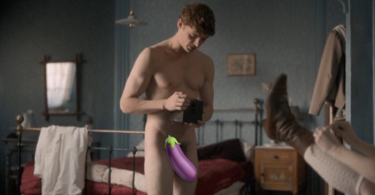 Niels Schneider protagoniza un desnudo integral en la película 'Curiosa'