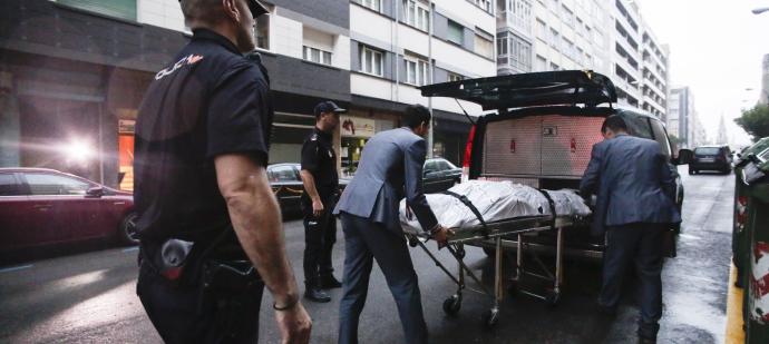 Una mujer transexual es asesinada con más de quince puñaladas en Avilés