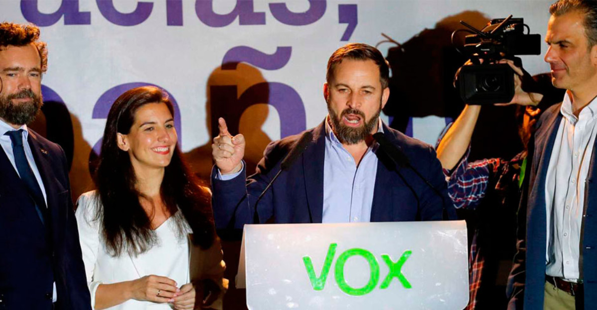 Vox amenaza ya con derogar "las leyes impuestas por la dictadura progre"