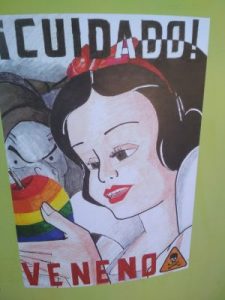 Aparecen carteles homófobos cerca de centros escolares de Murcia