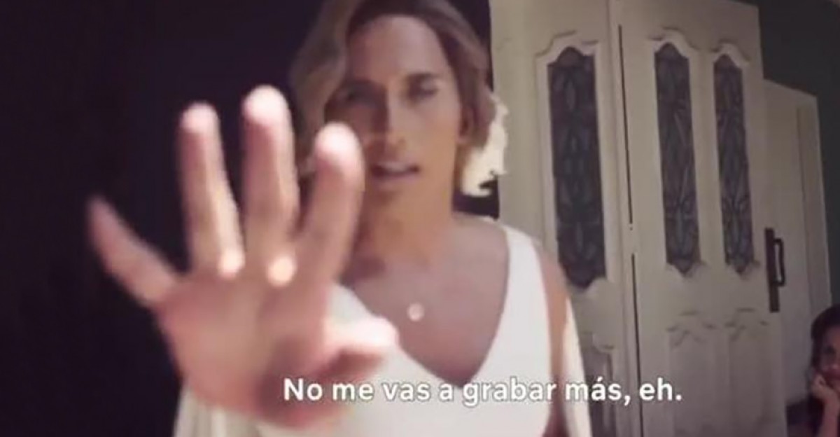 Paco León imita el "No me vas a grabar más" de Isabel Pantoja en el set de 'La casa de las flores'