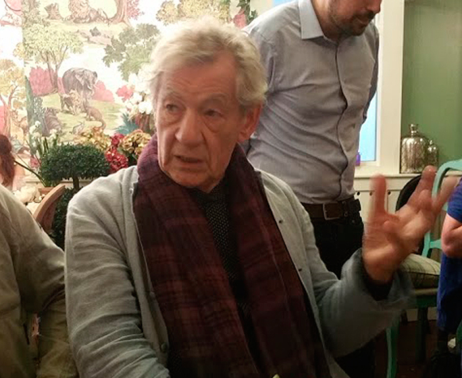 Sir Ian McKellen cumple 81 años: "Salid del armario sin miedo"