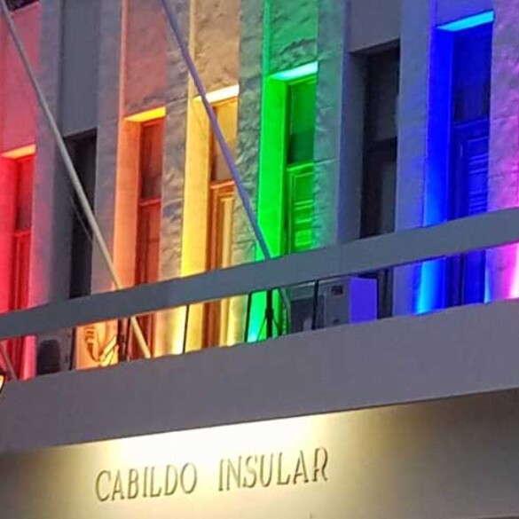 El Isla Bonita Love Festival ilumina La Palma con el arcoíris contra la LGTBIfobia