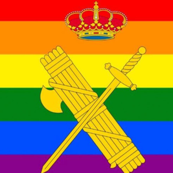 "¿Por qué una bandera LGTBI y no una en defensa de los animales?", preguntan desde Abogados Cristianos tras el tuit de la Guardia Civil