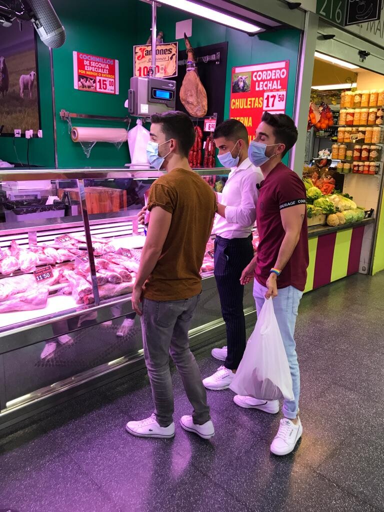 Los hermanos Frigenti se lían (y la lían) en el mercado de Chueca para 'La última cena'