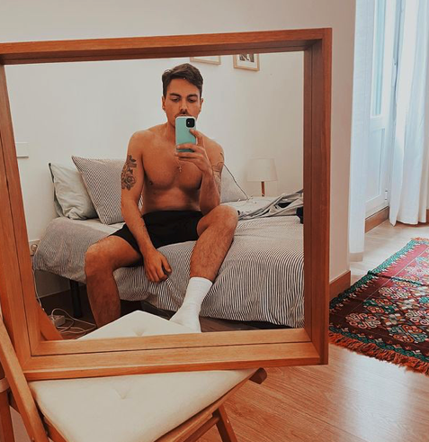 Alberto Jiménez (Miss Caffeina) hace arder Instagram con sus selfis en el espejo