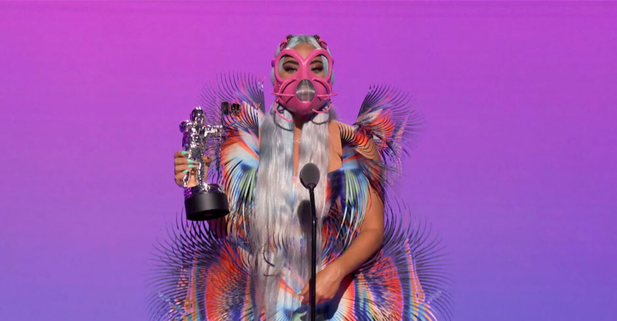 Lady Gaga arrasa, como gran protagonista de la noche junto con sus mascarillas, en los MTV VMAs 2020