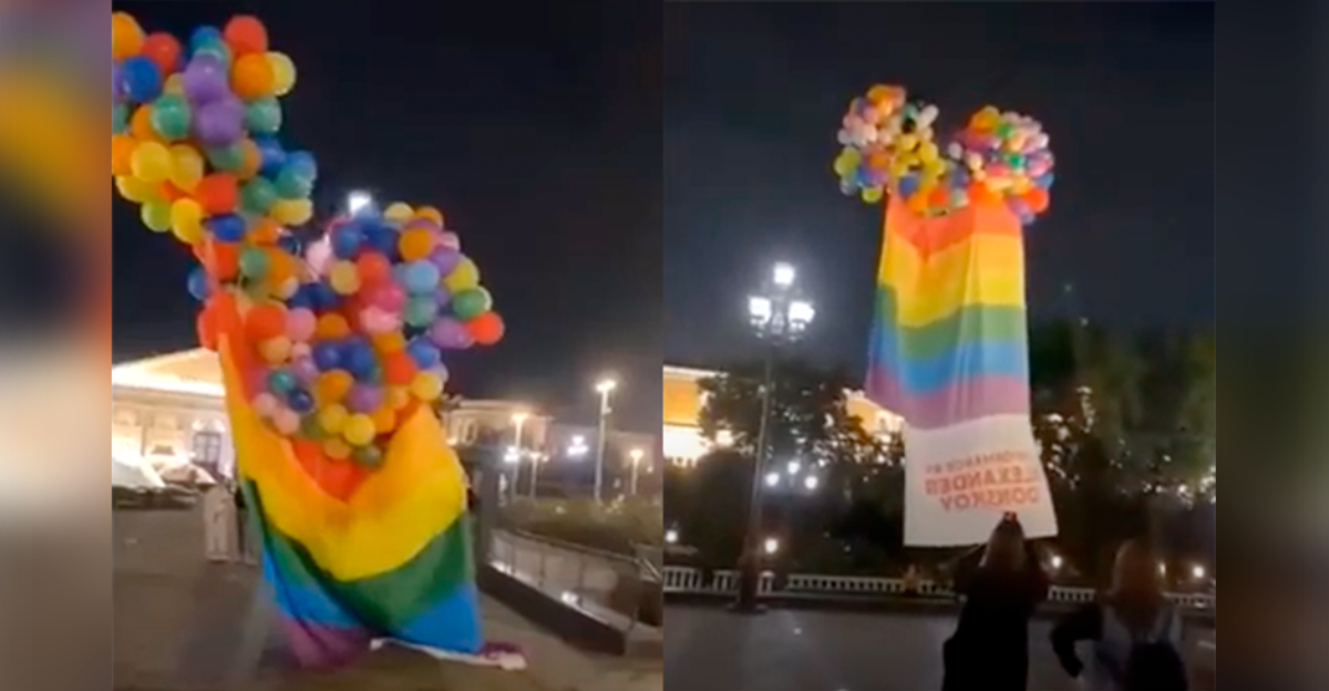 Hace volar una bandera gigante sobre Moscú contra la política homófoba de Putin