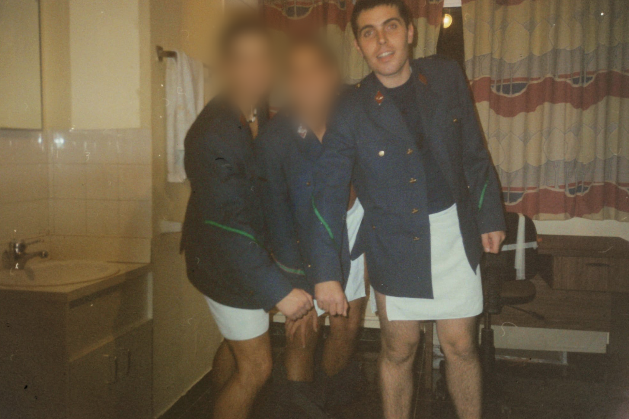Alberto Linero: "Quedé con el cura de mi base militar en una sauna gay"