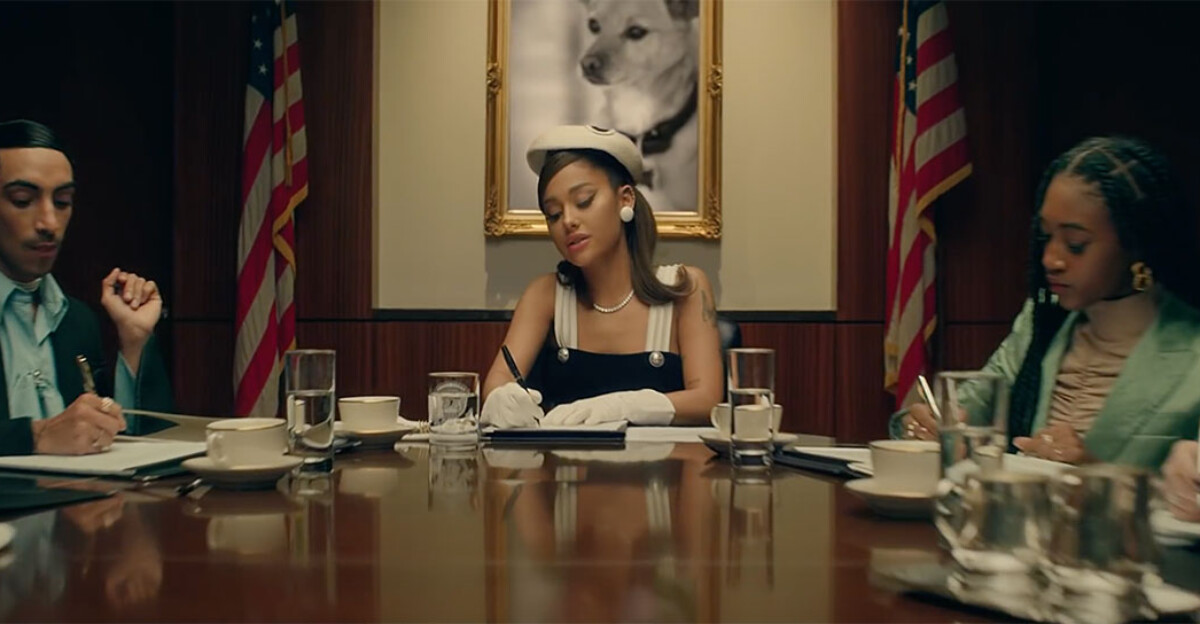 Ariana Grande regresa como primera dama del pop, y presidenta de Estados Unidos, en el vídeo de 'Positions'