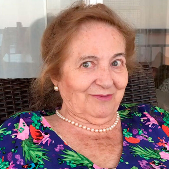 Julita Salmerón confiesa en su 85 cumpleaños: "Además de lesbiana, soy gay"