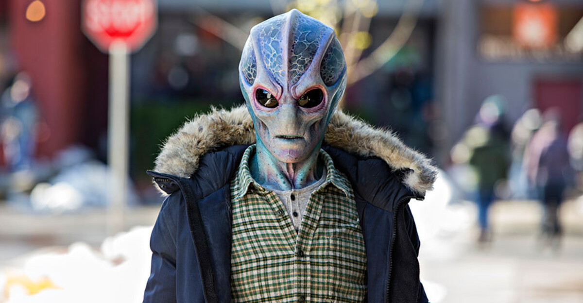 Un alien viene a verme en la comedia de ciencia ficción de la temporada, 'Resident Alien'