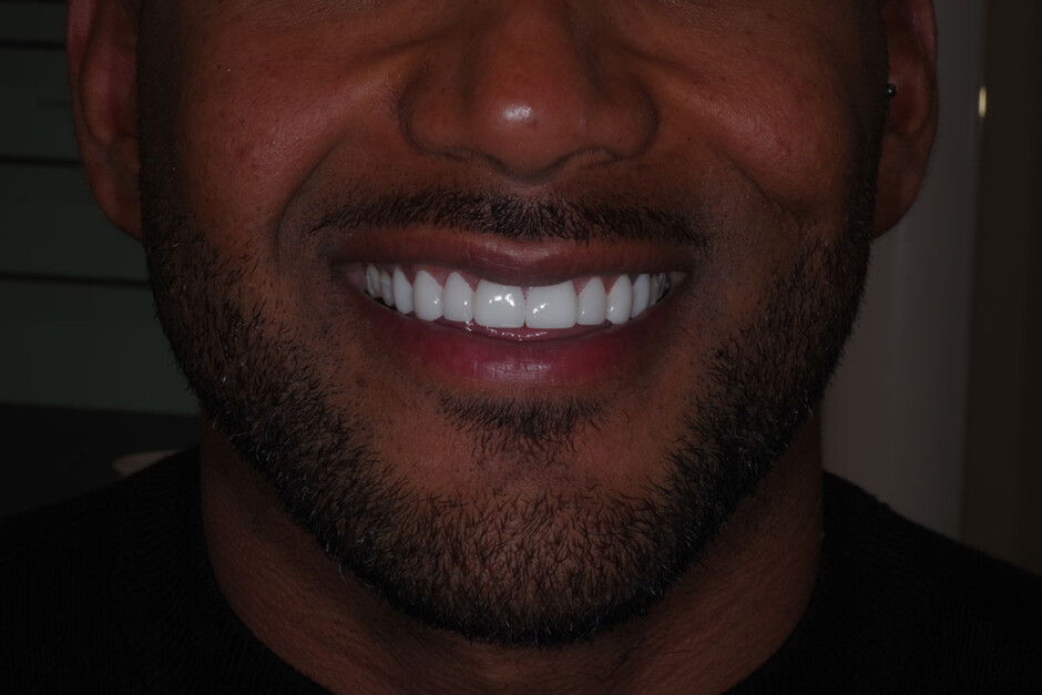 Carlos Saiz, el dentista influencer autor de las sonrisas (sin filtro) de Instagram