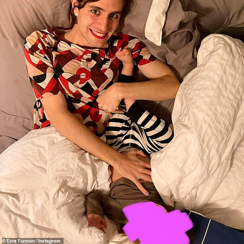 Ezra Furman se muestra orgullosa como mujer trans y como madre