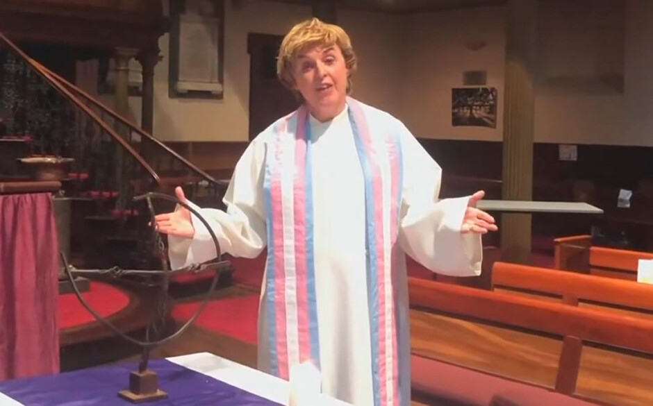 Una reverenda trans hace historia en la Iglesia en Australia