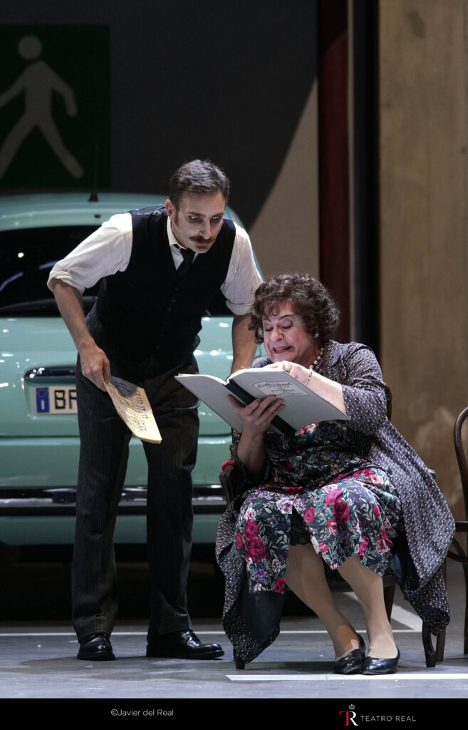 Carlos Álvarez saca su lado travesti en el Teatro Real (el barítono se convierte en 'la mamma')
