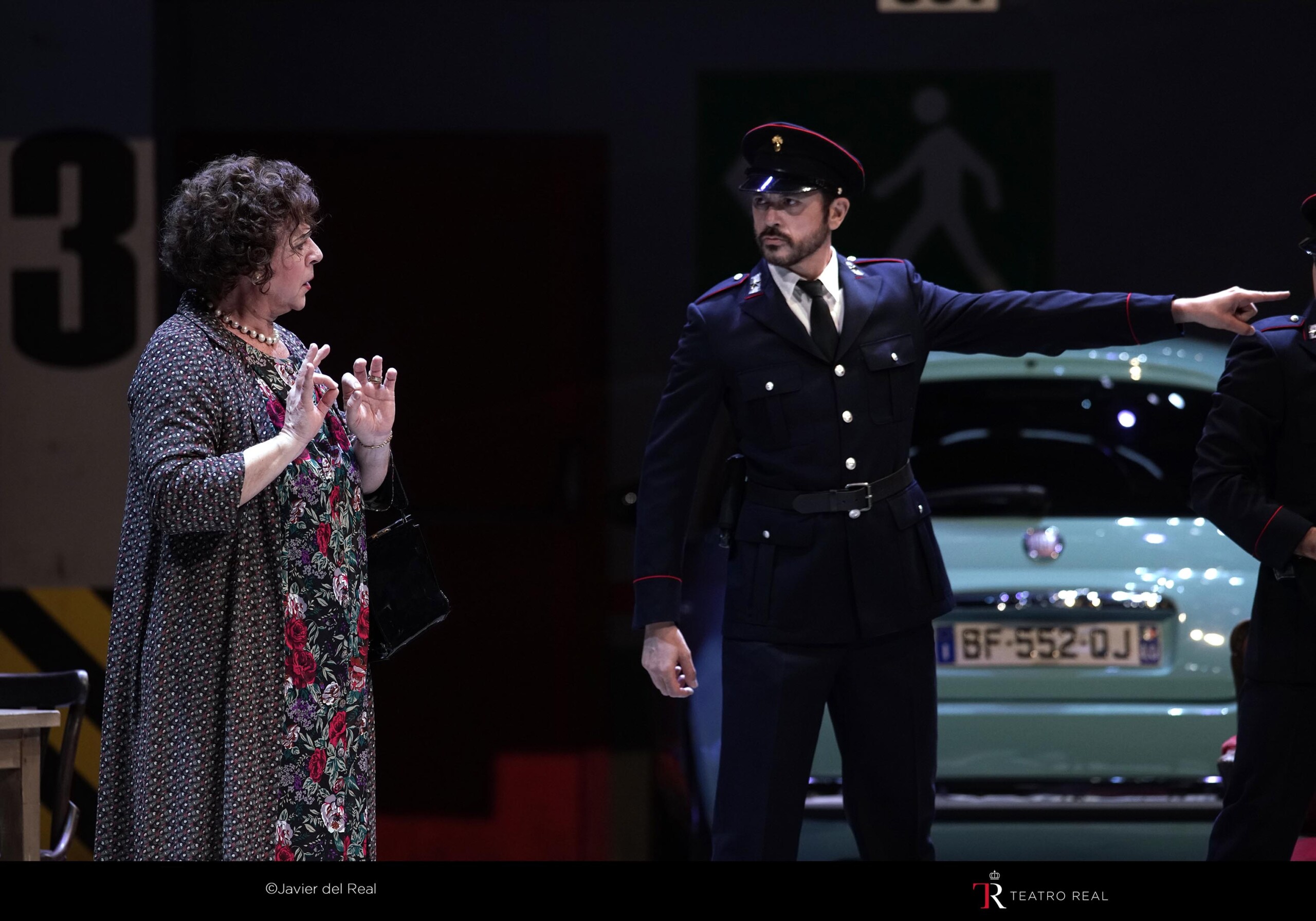 Carlos Álvarez saca su lado travesti en el Teatro Real (el barítono se convierte en 'la mamma')
