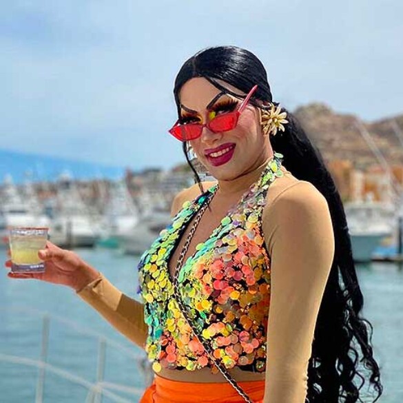 ¿Quién es la doble mexicana (drag) de Mónica Naranjo? Conoce a Kinky Pop