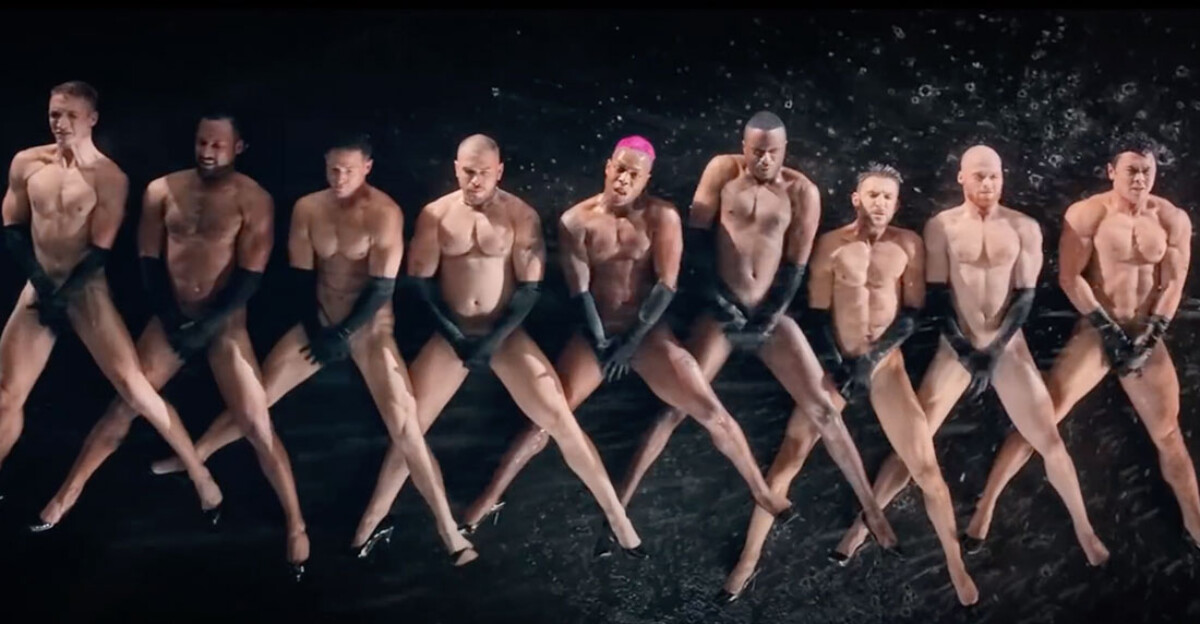 Llueven hombres (desnudos) en el nuevo vídeo de Todrick, 'Rainin' Fellas'