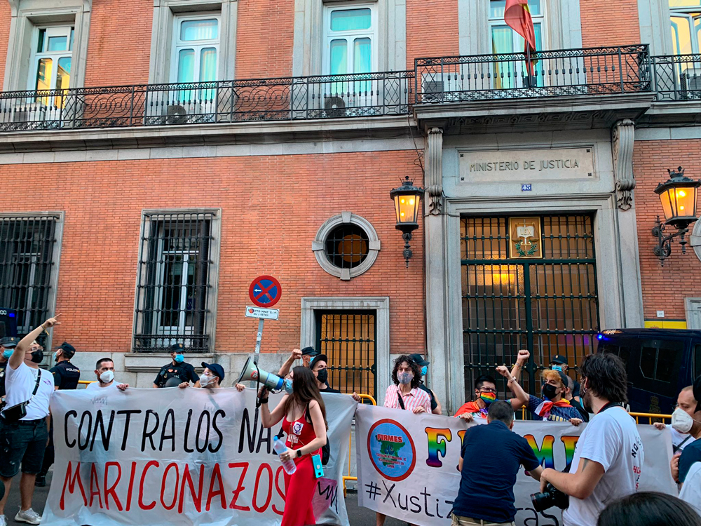 Justicia para Samuel: los disturbios ensucian el final de la concentración pacífica de Madrid