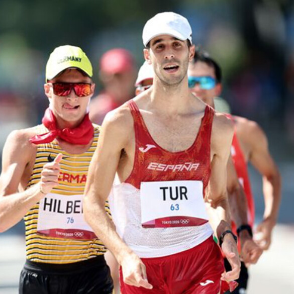 El atleta olímpico Marc Tur: "Salgo del armario para ayudar a los demás porque sufrí bullying y homofobia"