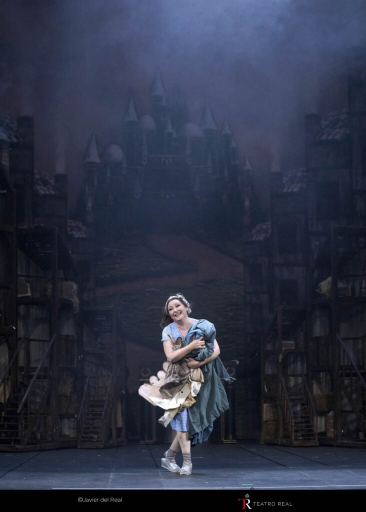 'La Cenerentola': Cenicienta viaja del Teatro Real al Reino de Oz (a golpe de pluma)